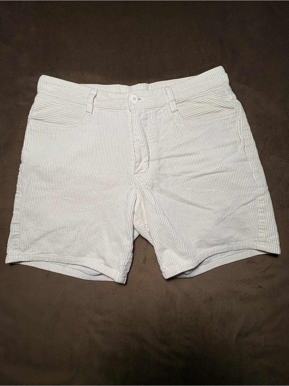 PacSun Land Rover White Corduroy Shorts - Size 30 🤍🚗